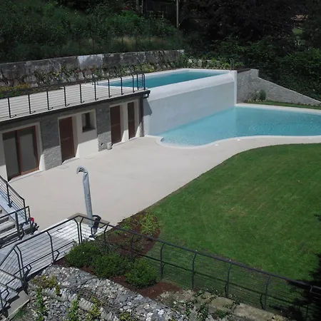 Welcome To Paradise *