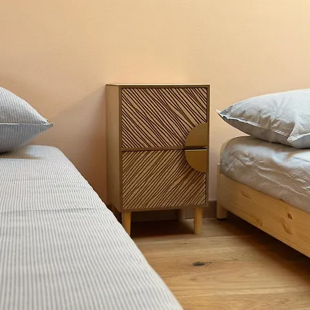 Welcome To Paradise *